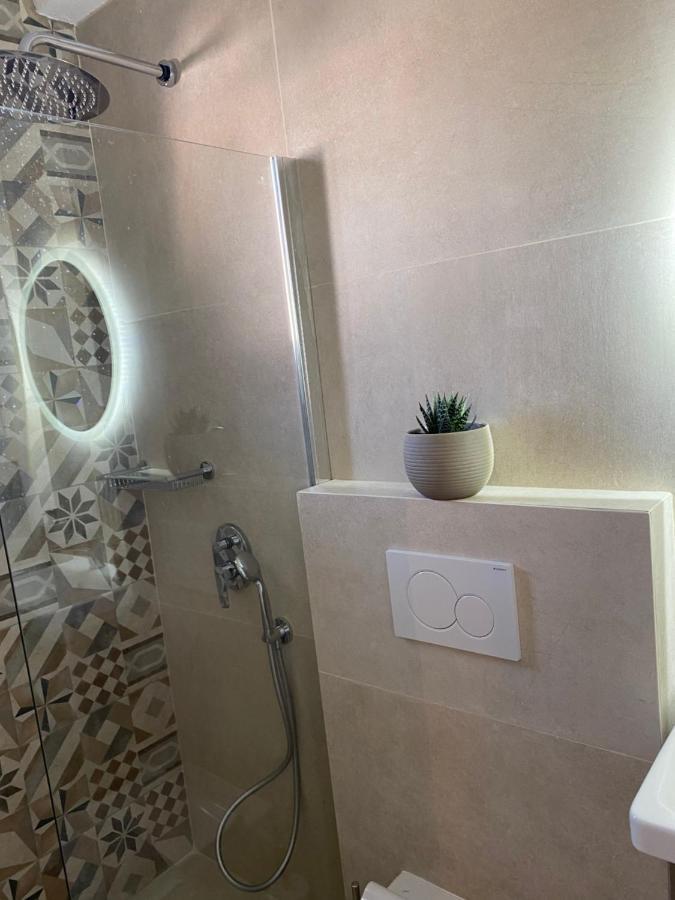 Libera Private Rooms Parga Exterior foto