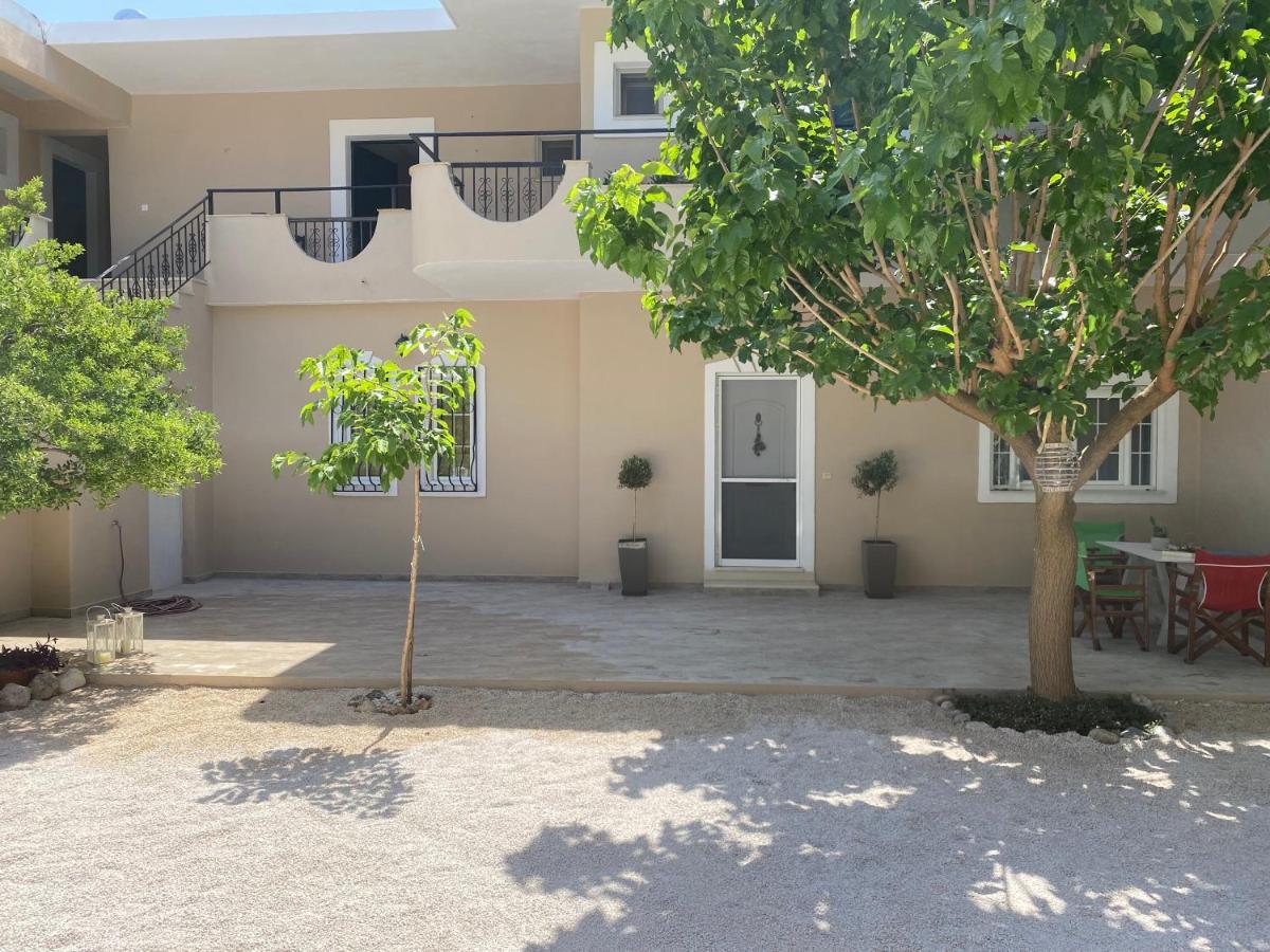 Libera Private Rooms Parga Exterior foto